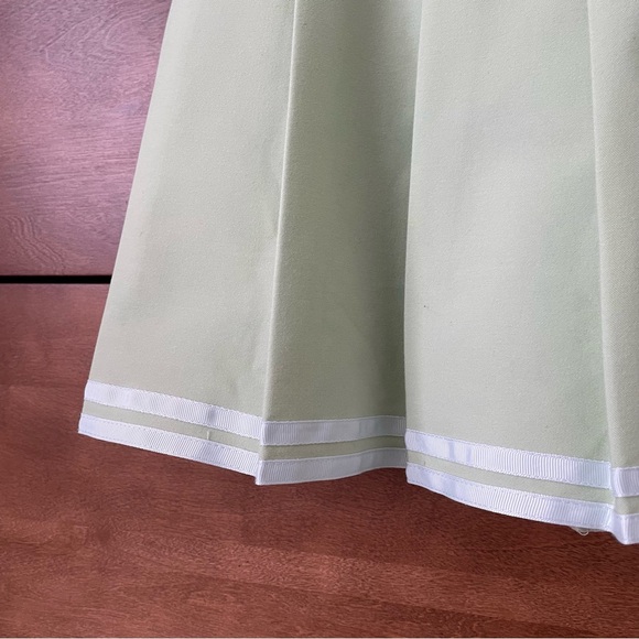 Aritzia Sunday Best Pleated Mini Skirt Size 8 Green Tennis Skater Preppy - Picture 5 of 12